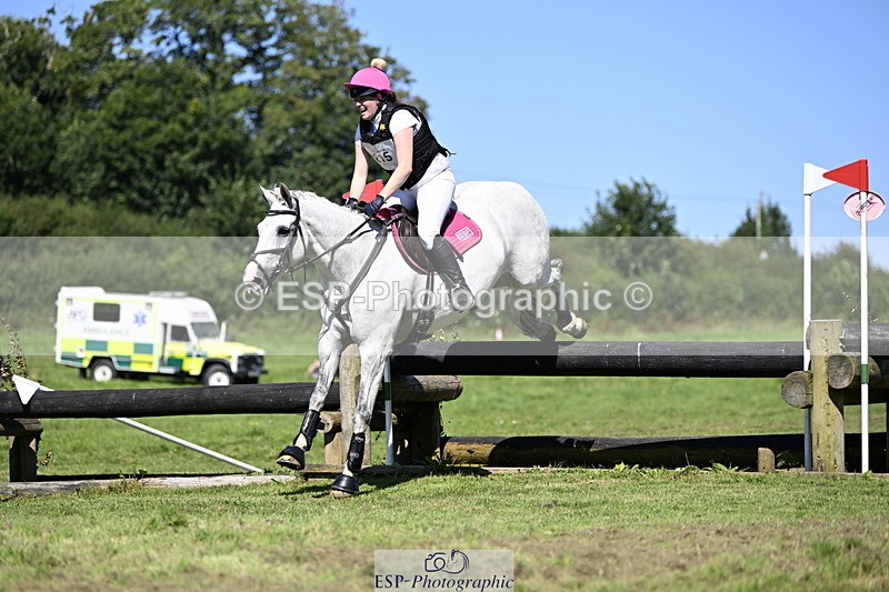 240811A-150604-05265 - 215-