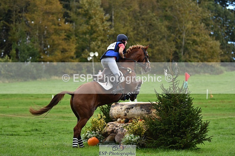 231022-132016-28852 - 322-BALLYBOLGER.LIONMAN-Sarah.Perry-XC