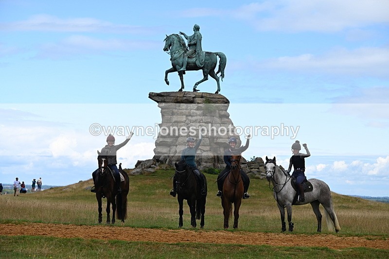 DSC_8381 - Time at Statue 13:52 to 14:33