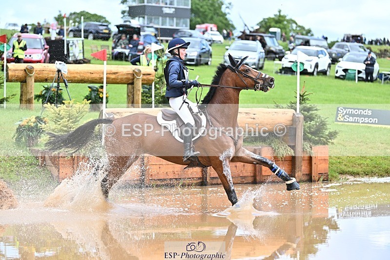 240526-140953-23778 - 449-REDFIELD_FYRE-Cassie_Sanger