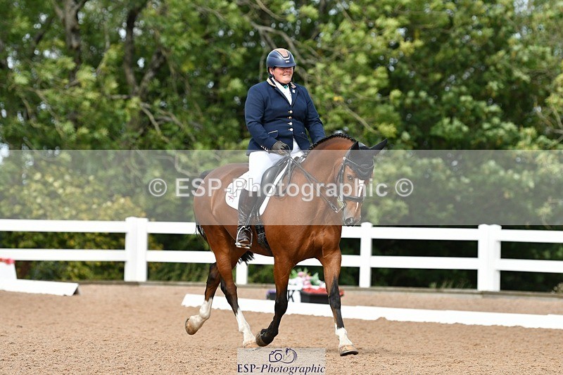 250906-111855-00949 - 041-Victoria.BradfordKenniford.flash.dancer