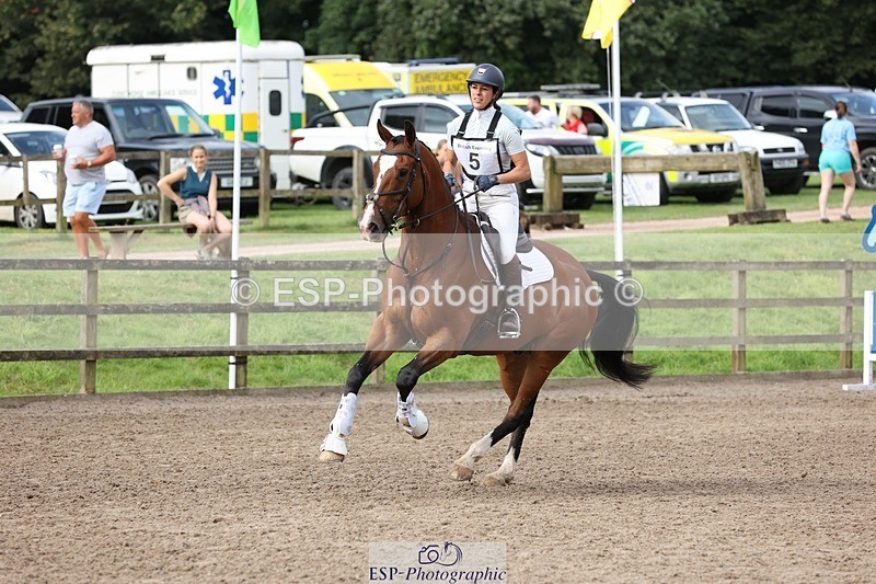 240803-094828-00175 - 005-Laura_Keam-DIAMOND_CRUISE_ON