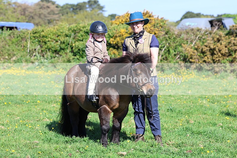 3E7A9005 - Class 2: Lead rein