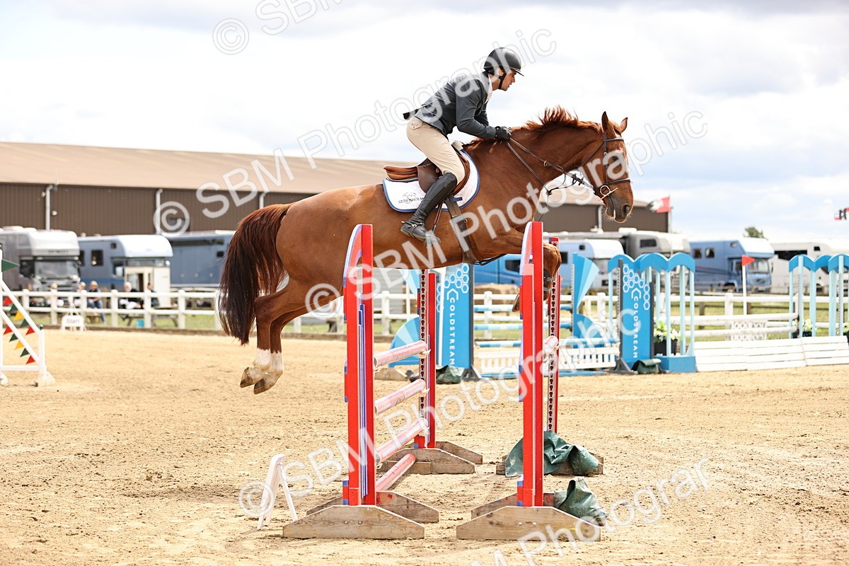 SBM_002959 - Class 11 - Senior Newcomers - 1.10m