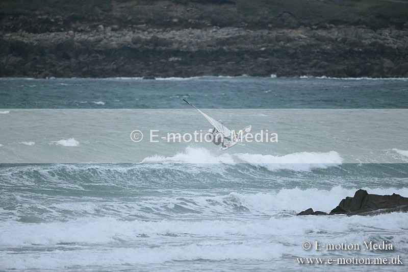 WS 030413-20 - Windsurfing