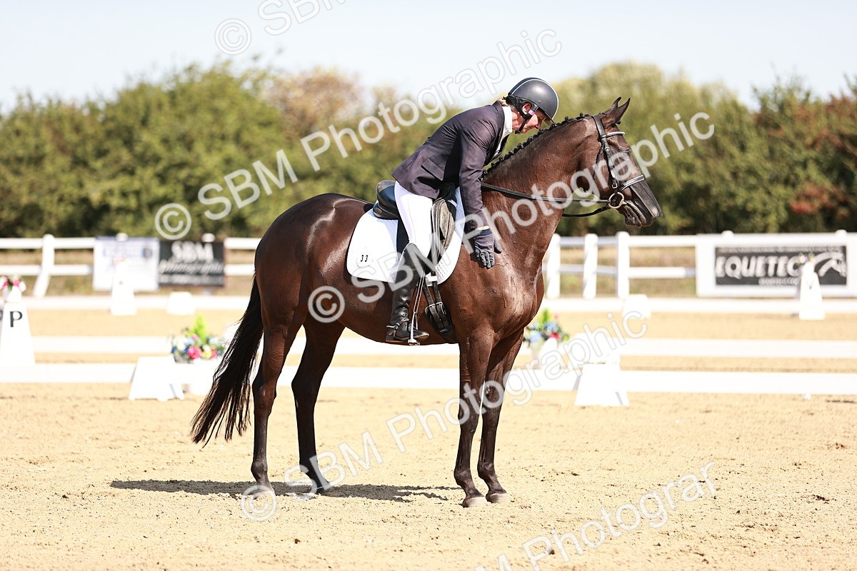 SBM_004492 - Class 12 - Novice 5 - 10.31-11.41