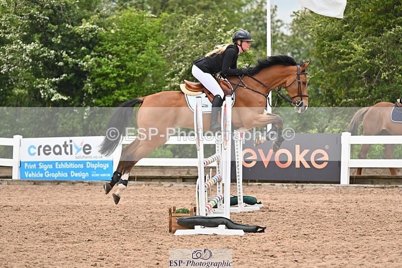 260508-085332-04261 - Cls 17 British Novice and 90cm Open