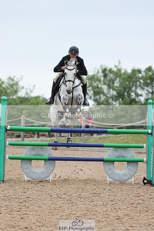 250524-130855-04925 - Cls 15 Snr Fox 1st Rnd