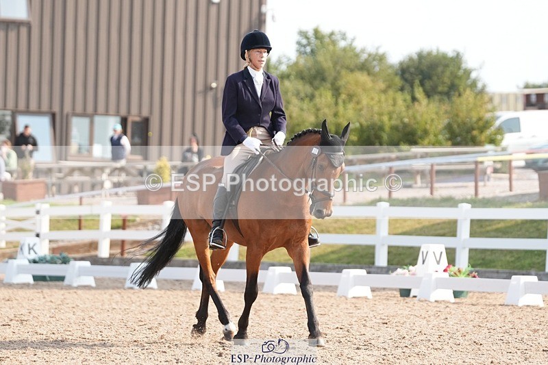 250817-094142-07216 - 157-Camilla.HankinsonChapel.Arch