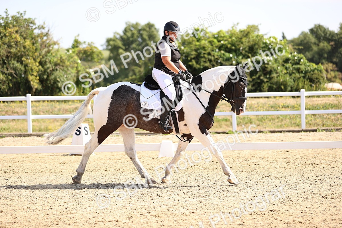 SBM_009245 - Novice 5 - 9.50-10.53