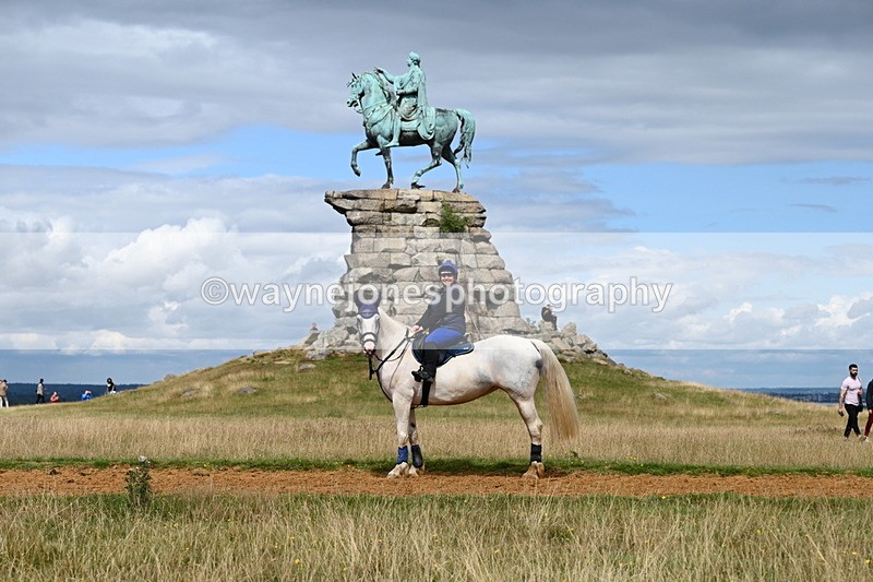 DSC_8947 - Time at Statue 14:33 to 15:10