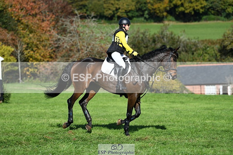 251024A-123420-11595 - B-135-Eva.Carse