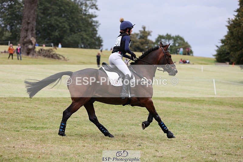 240825X-162022-36473 - 80cm XC 15.30 to 16.30