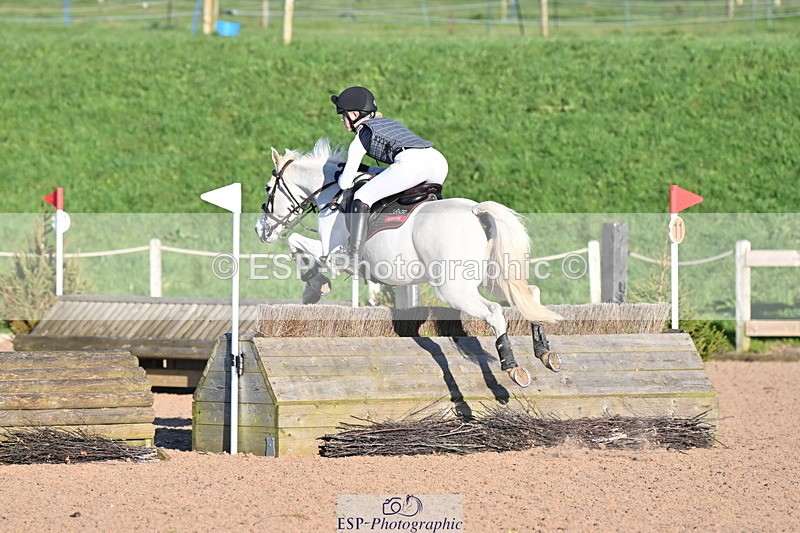 231125A-140542-00831 - 90cm