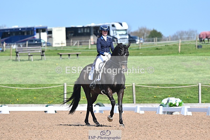 250405-122454-10628 - 174-Sarah.Khairallah-Ilowette