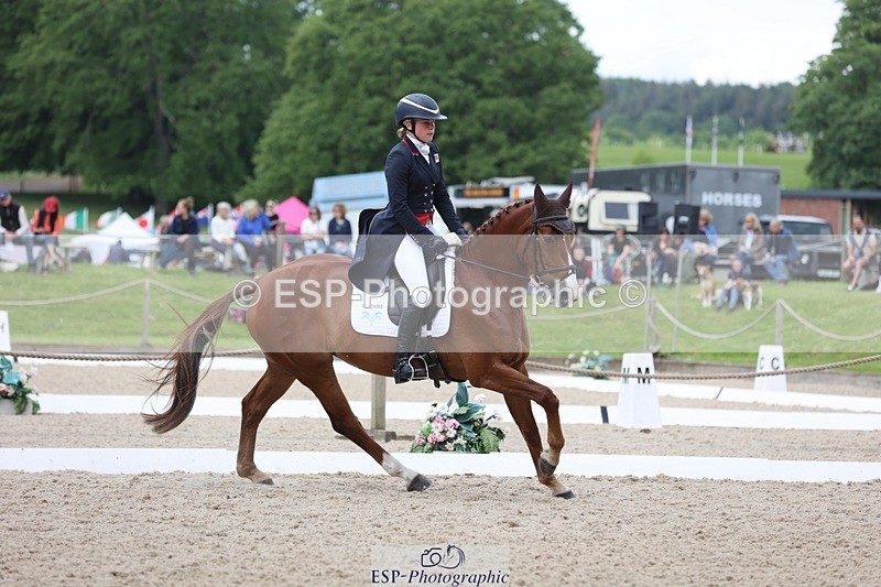 240524-113437-08388 - 269-EMERALD_KATIE-Isabelle_Cook