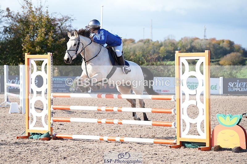 251025-133539-00561 - Cls 10 Pony Newcomers and 1m