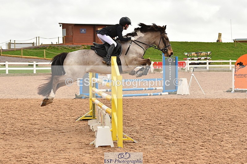 240210A-130114-01286 - Cls 9 Foxhunter & 1.10m Open