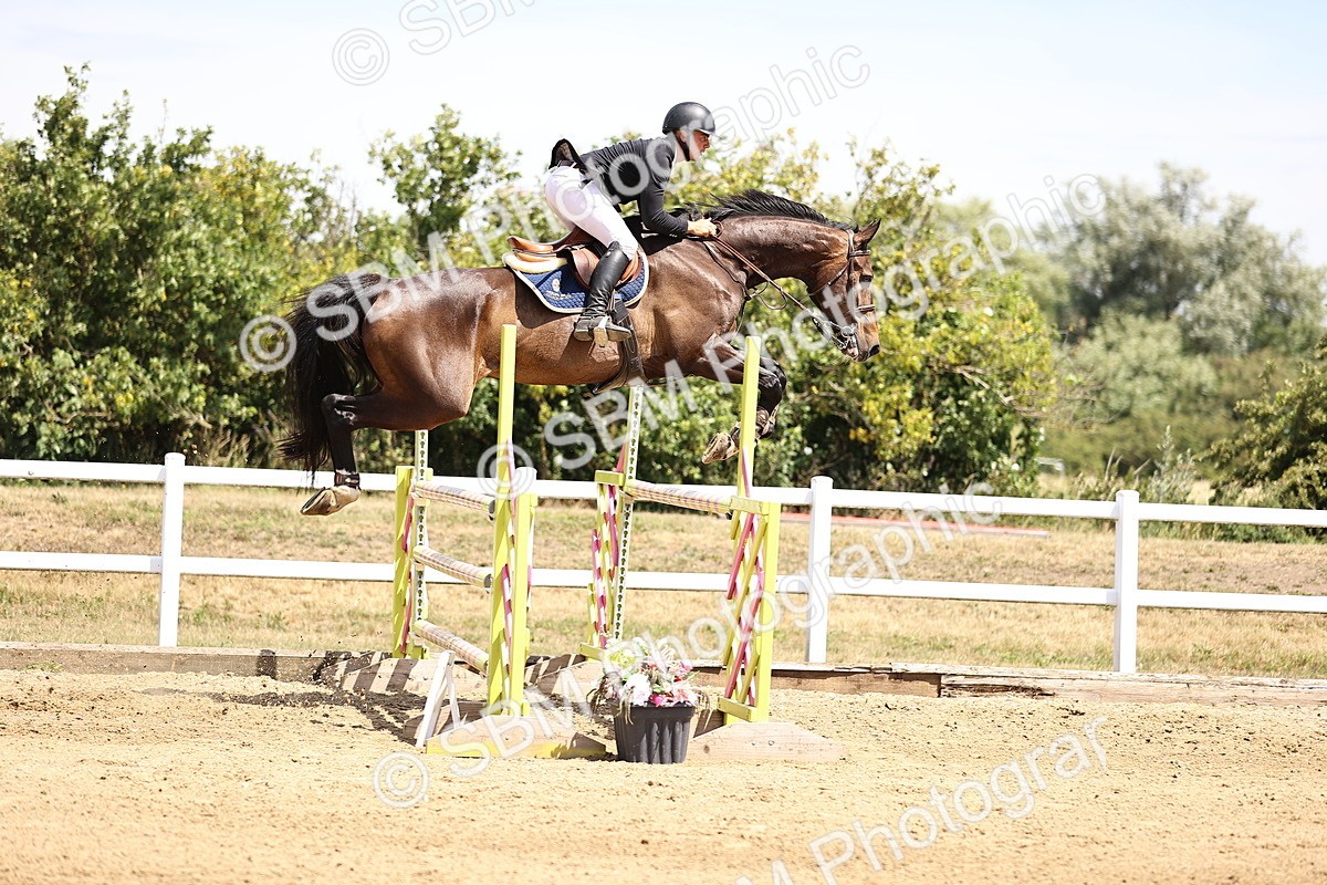 SBM_010241 - Class 9 - Senior Foxhunter - 1.20m Open