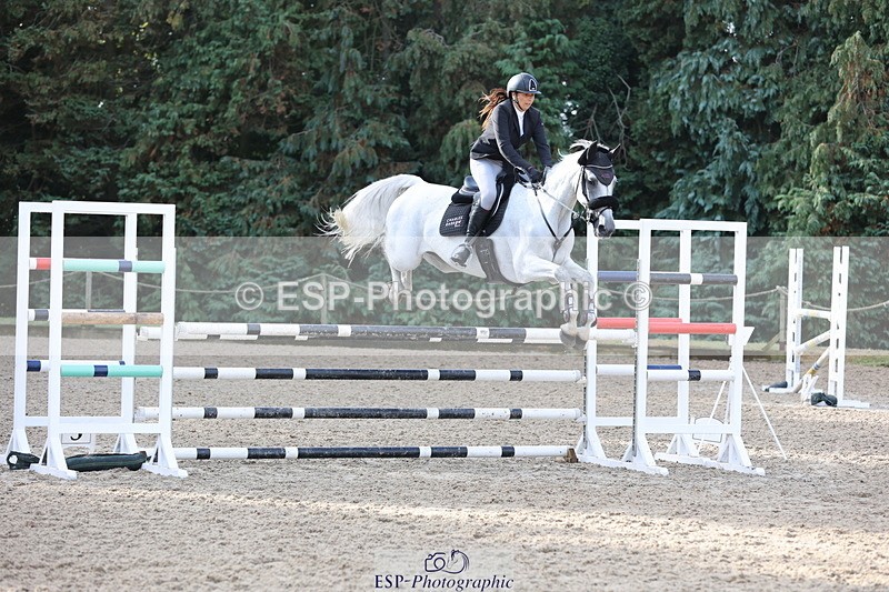 250831A-090727-08850 - Cls 40 Snr Newcomers