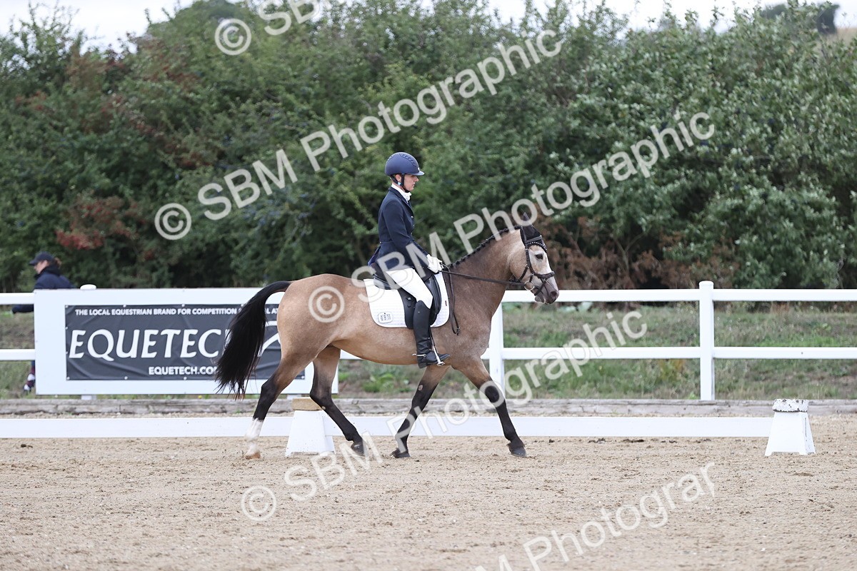 SBM_004238 - Class 9 - Novice 3 Champs