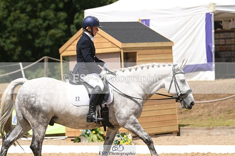 250720A-123358-10365 - 022-Vanessa.Capps-Catch.the.Moment