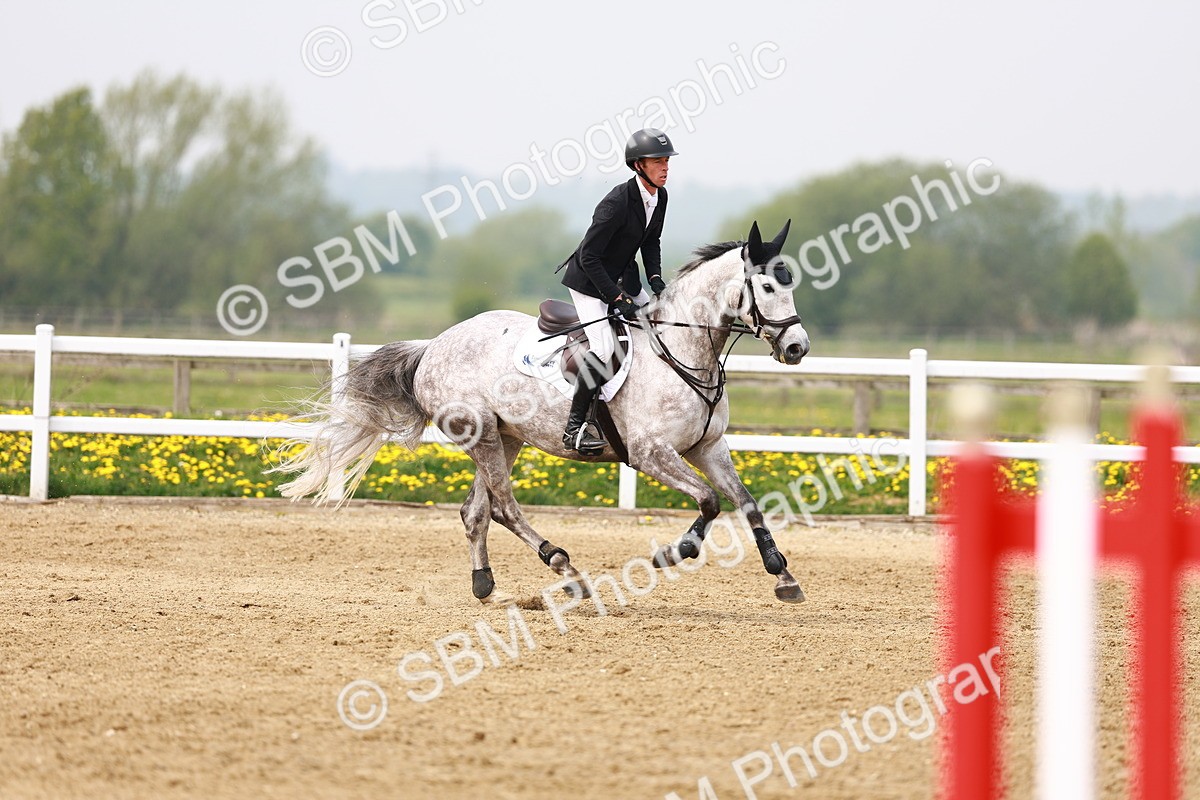  - Class 17 - Senior 1.05m