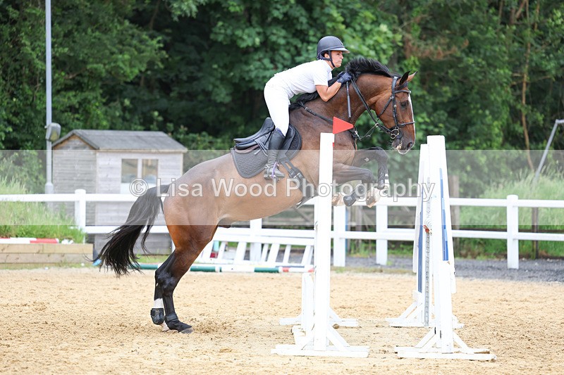 3E7A6521 - Class 9: Senior 1.15m Open