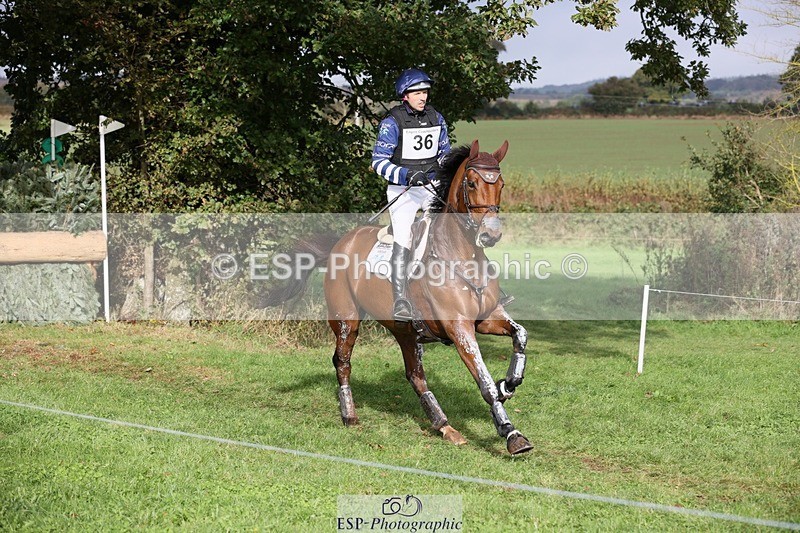 231020-111221-06726 - 036-DIAMANT.CRYSTAL.BLUE-Adam.Trew-XC