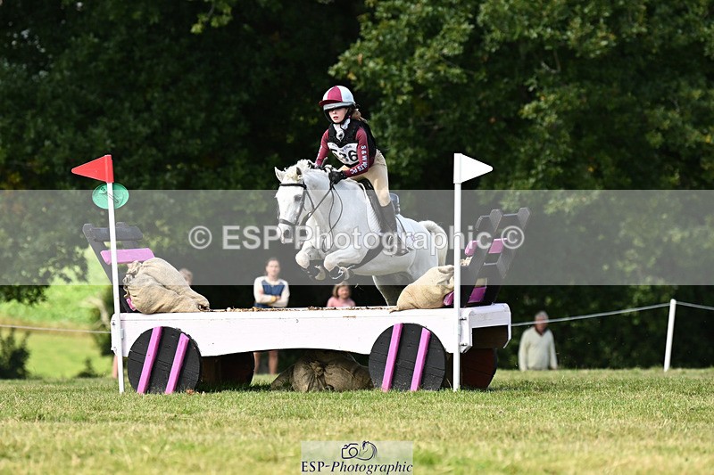 240825X-112445-32014 - 70cm XC 11.00 to 12.00