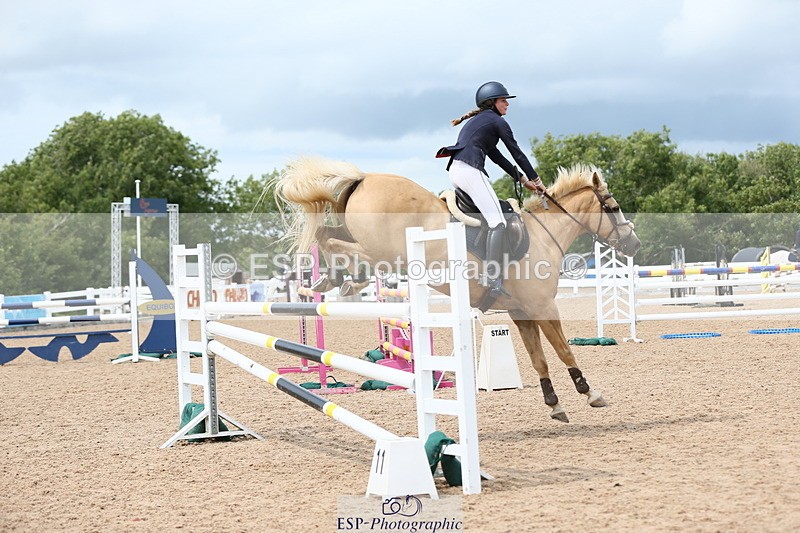 230716A-150021-04146 - Class 25a Pony Fox & 1.10 Open