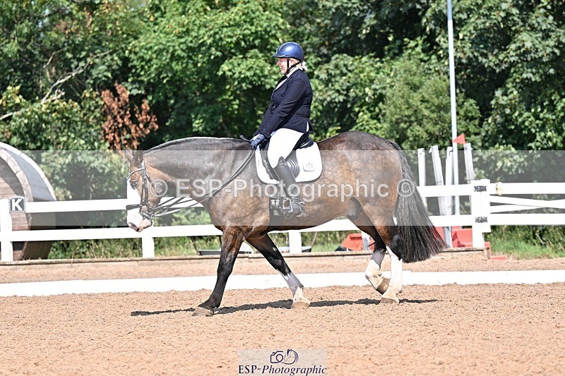 250816-120816-03921 - 134-Abby.HayesRathnagrew.Pride