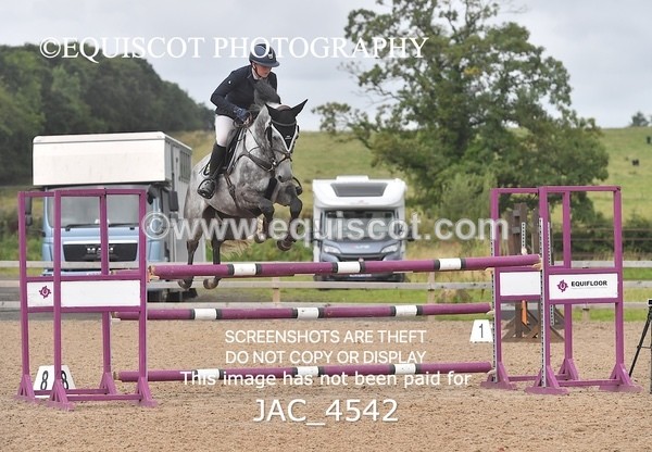 JAC_4542 - CLASS 7 Senior Foxhunter/ 1.20m Open