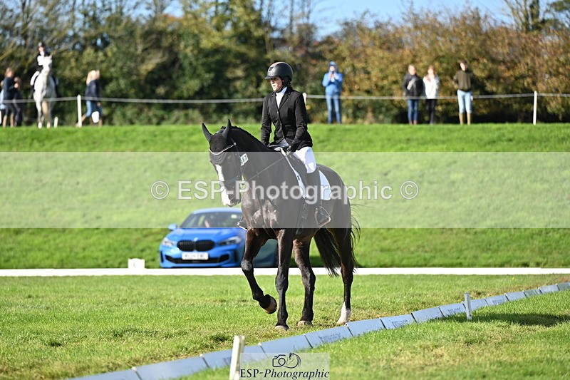 251024A-120336-09497 - F-467-Shareen.Akhtar