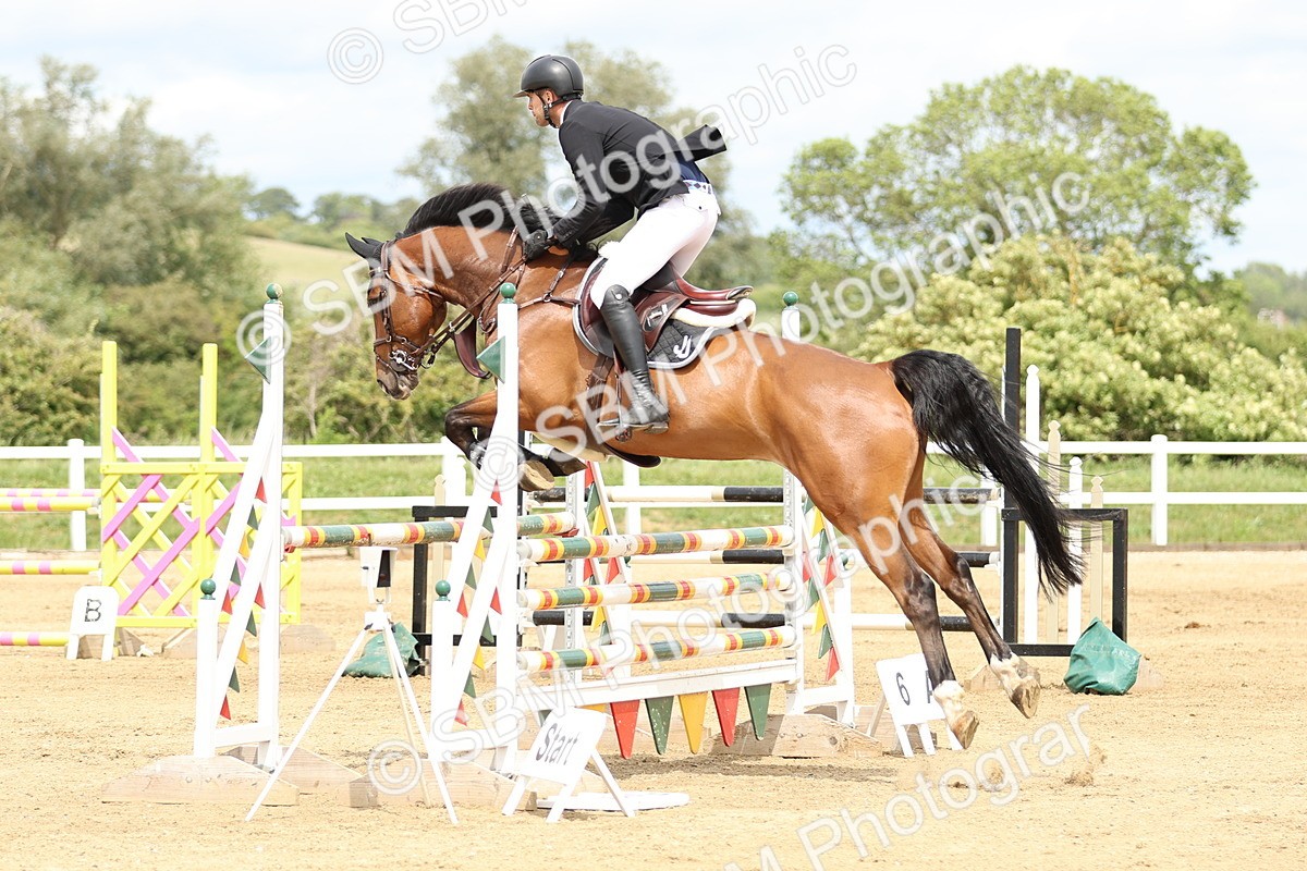 SBM_001078 - Class 4 - Senior Newcomers - 1.10m