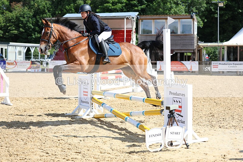 3E7A2729 - Class 2: 70cm Juniors and Seniors