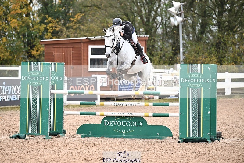 251105-143031-00891 - Cls 06 Fox & 1.20m