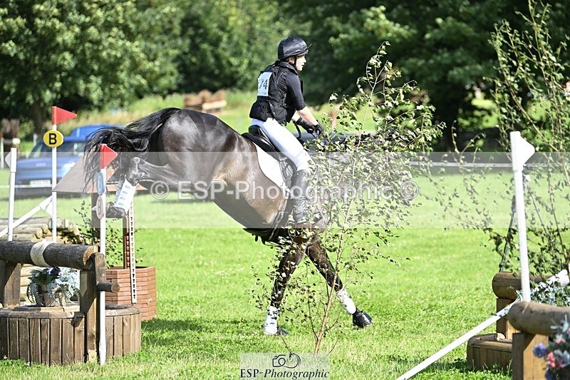 240803-164720-10093 - 274-Molly_Frampton-OBSIDIAN_ROYALE