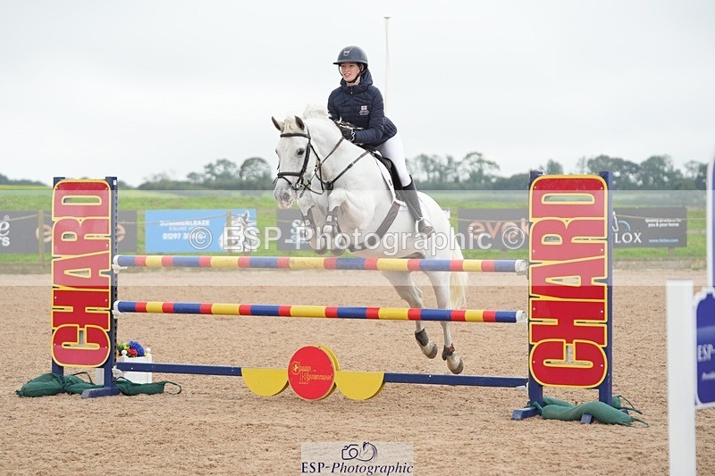 250920-122706-01268 - Cls 10 Pony Foxhunter and 1.10m
