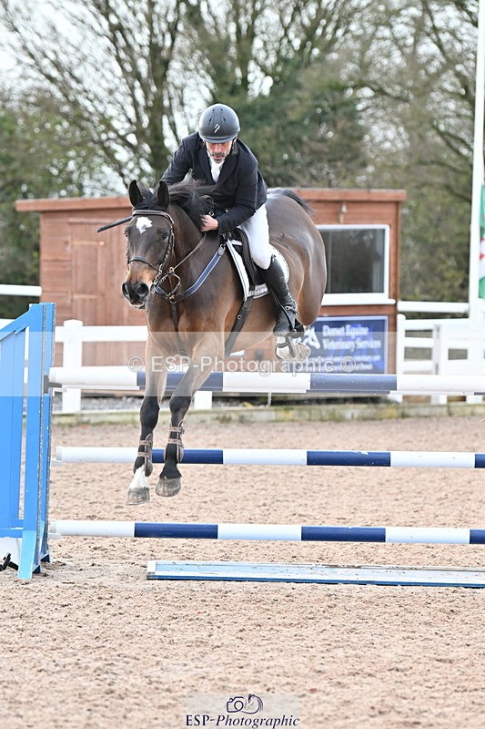 231208A-135252-01027 - Cls 6 Foxhunter & 1.20m Open