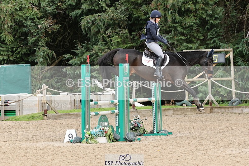 251026A-122349-24654 - F-452-Suzy.Stoneman