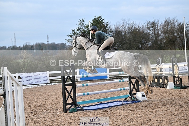 250111-142809-00589 - Cls 13 Foxhunter and 1.20m Open