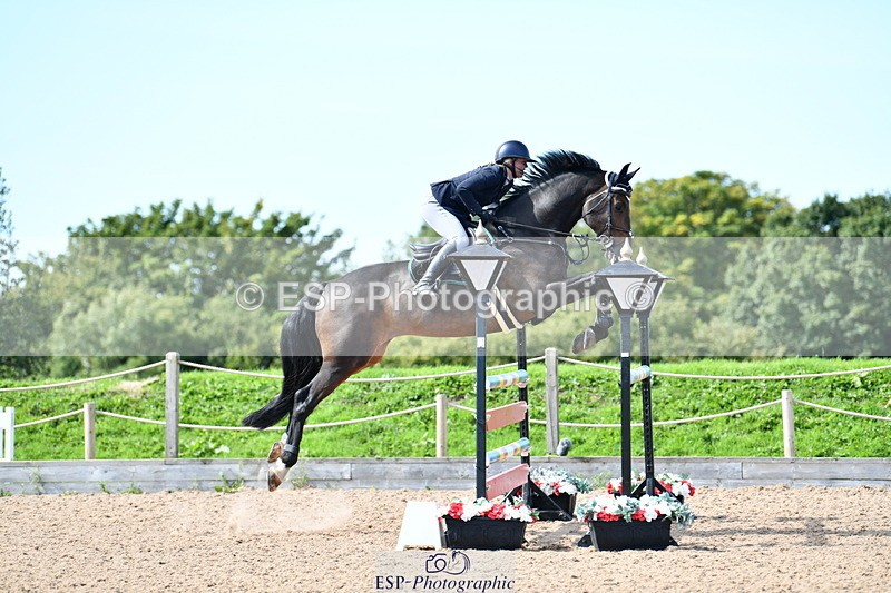 240914A-124358-07077 - Cls 15-S Snr Foxhunter