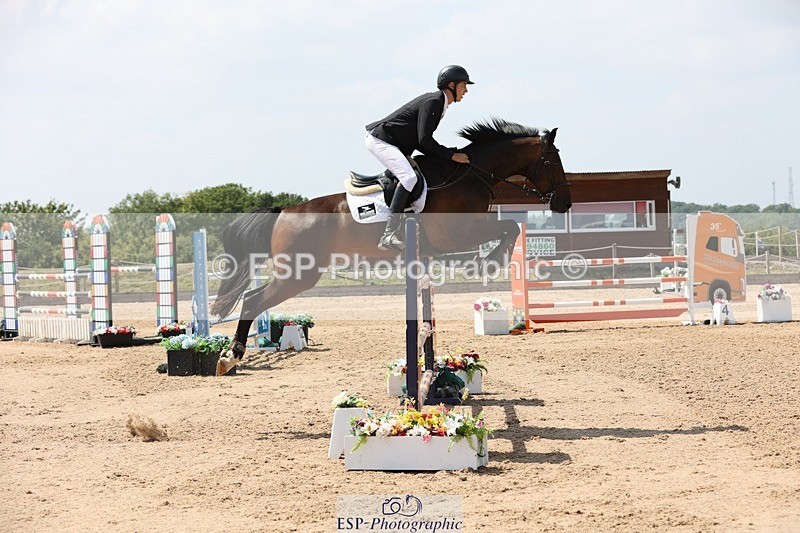 250725-141200-03198 - Cls 3 Snr Foxhunter