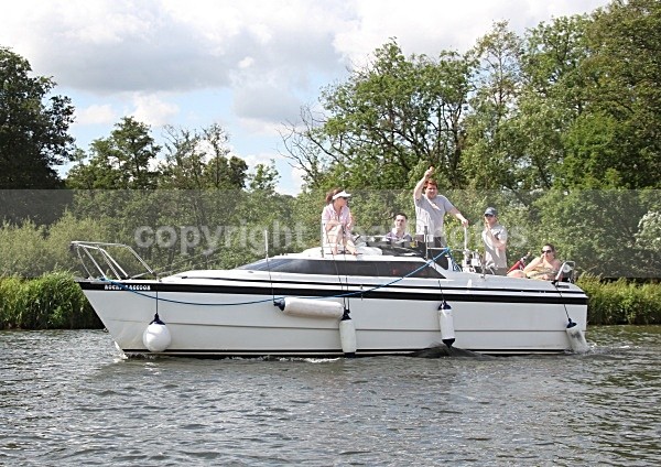 090703 ROCKS RACCOON IMG_7243 - HENLEY REGATTA FRIDAY 3rd JULY 2009