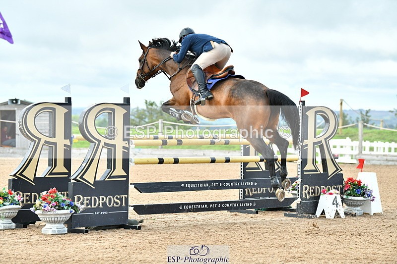 230723A-095608-10707 - Cls 4, 2 Star Small 1.30m