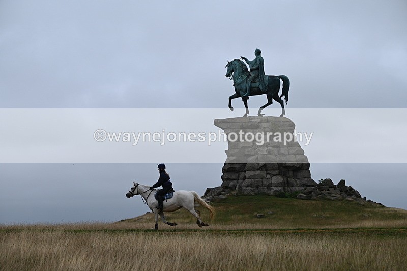 DSC_0425 - Time at Statue 09:51 to 10:54