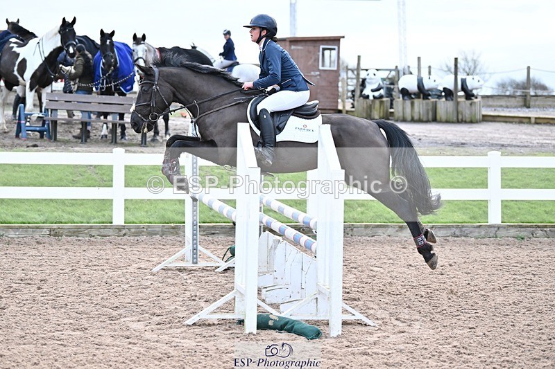 250112-092313-00666 - Cls 15 British Novice and 90cm Open