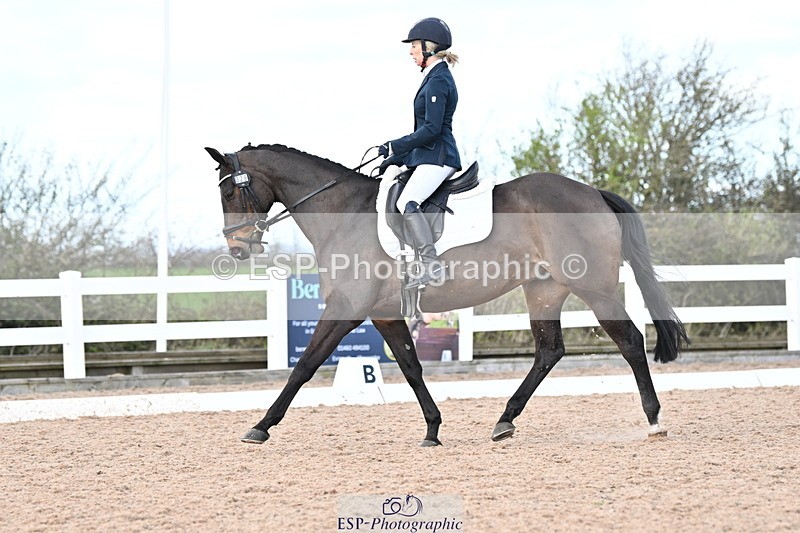 240324A-122811-02270 - Novice 28, 12.15 to 13.00