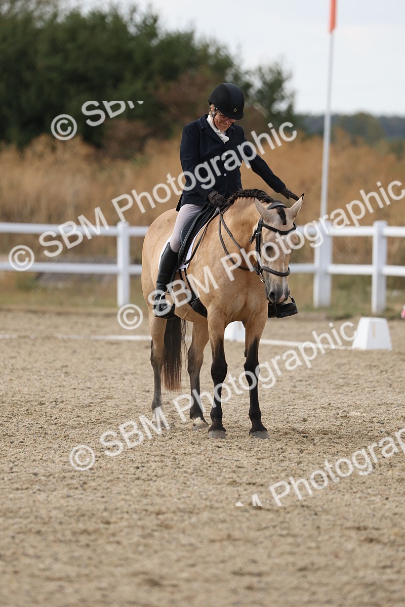 SBM_015672 - Class 6 - E5 Silver 15.54.16.58